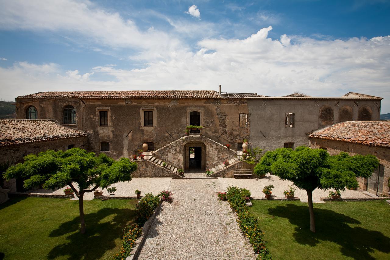 La Ferula Panzió Scillato  Kültér fotó